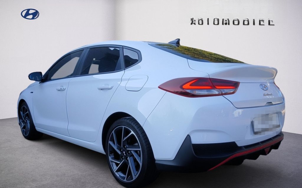 Hyundai i30 Fastback 1.5 N Line Mild-Hybrid SHZ NAVI LED foto 4