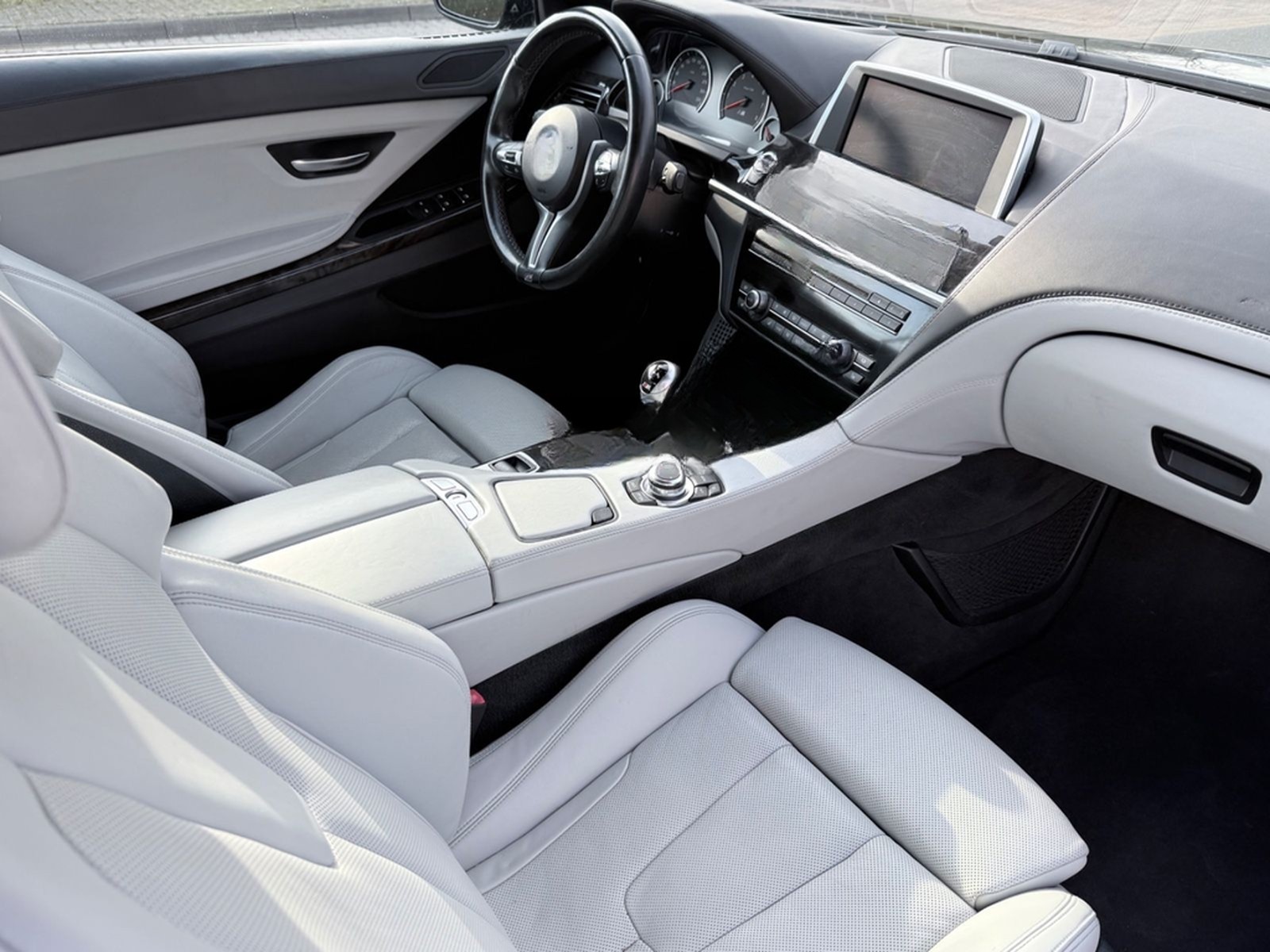 BMW M6 Cabrio 560 Ps Power  Vollausstattung  foto 5