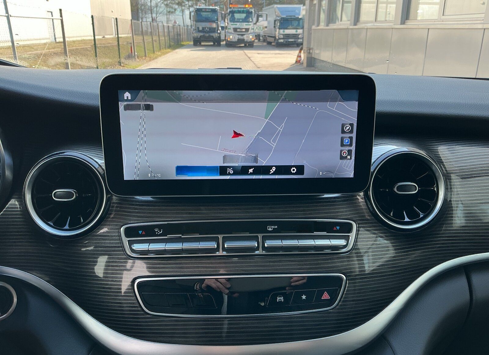 Mercedes-Benz V 300 d 4M AVANTGARDE Lang Distronic/AHK/Kamera foto 16