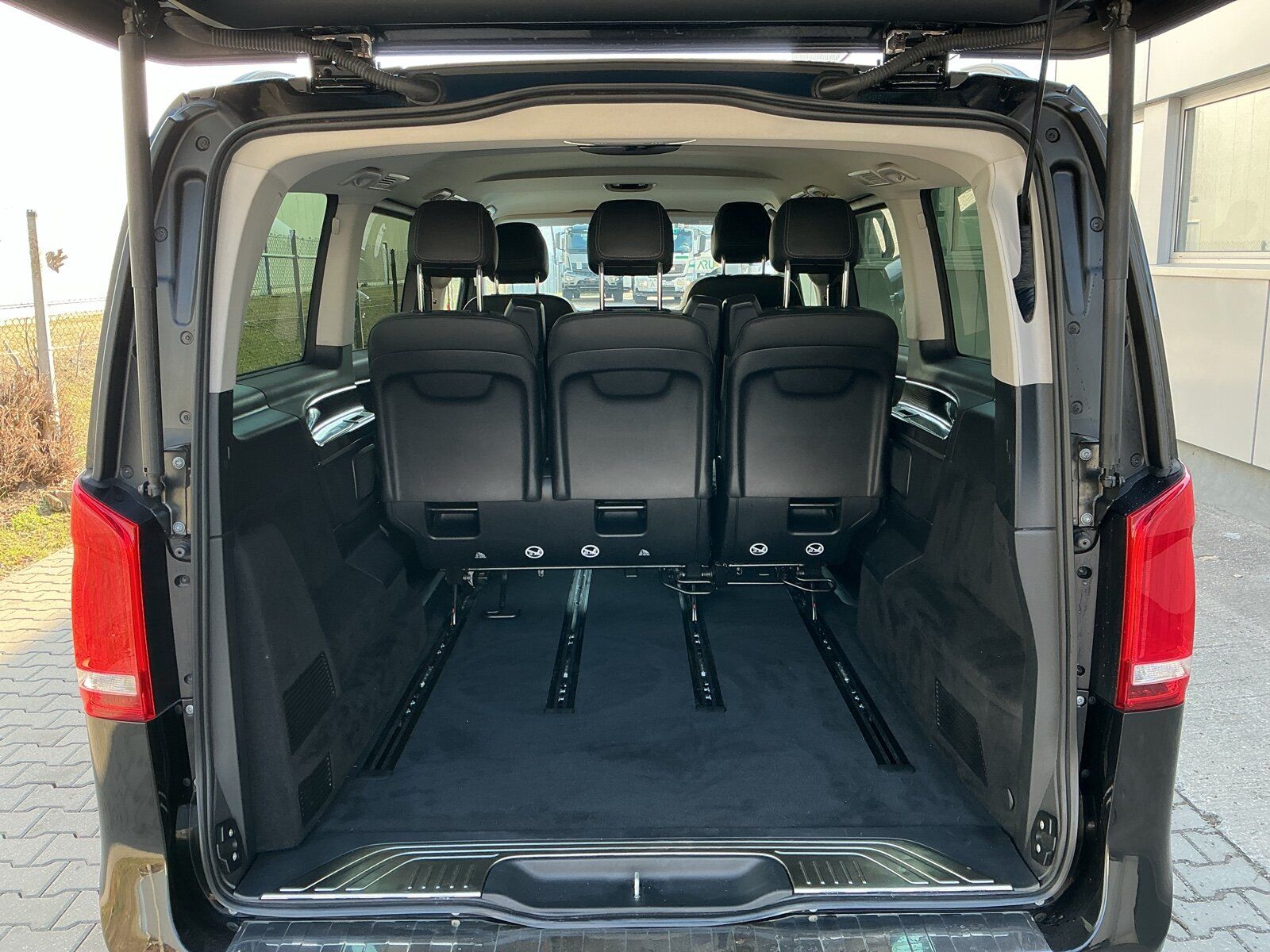 Mercedes-Benz V 300 d 4M AVANTGARDE Lang Distronic/AHK/Kamera foto 8