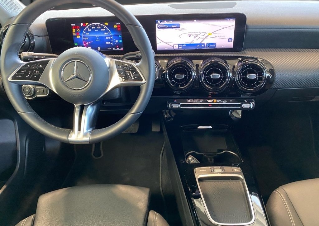 Mercedes-Benz A 180 d KAMERA+LED+SHZ+PDC+MBUX foto 15
