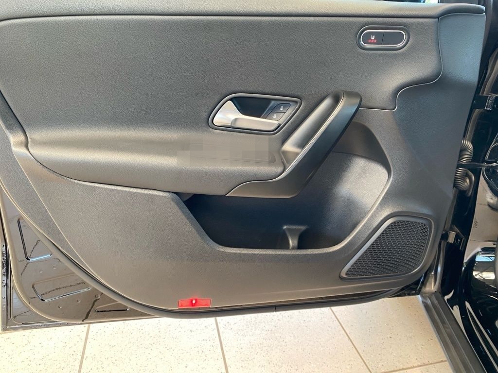 Mercedes-Benz A 180 d KAMERA+LED+SHZ+PDC+MBUX foto 6