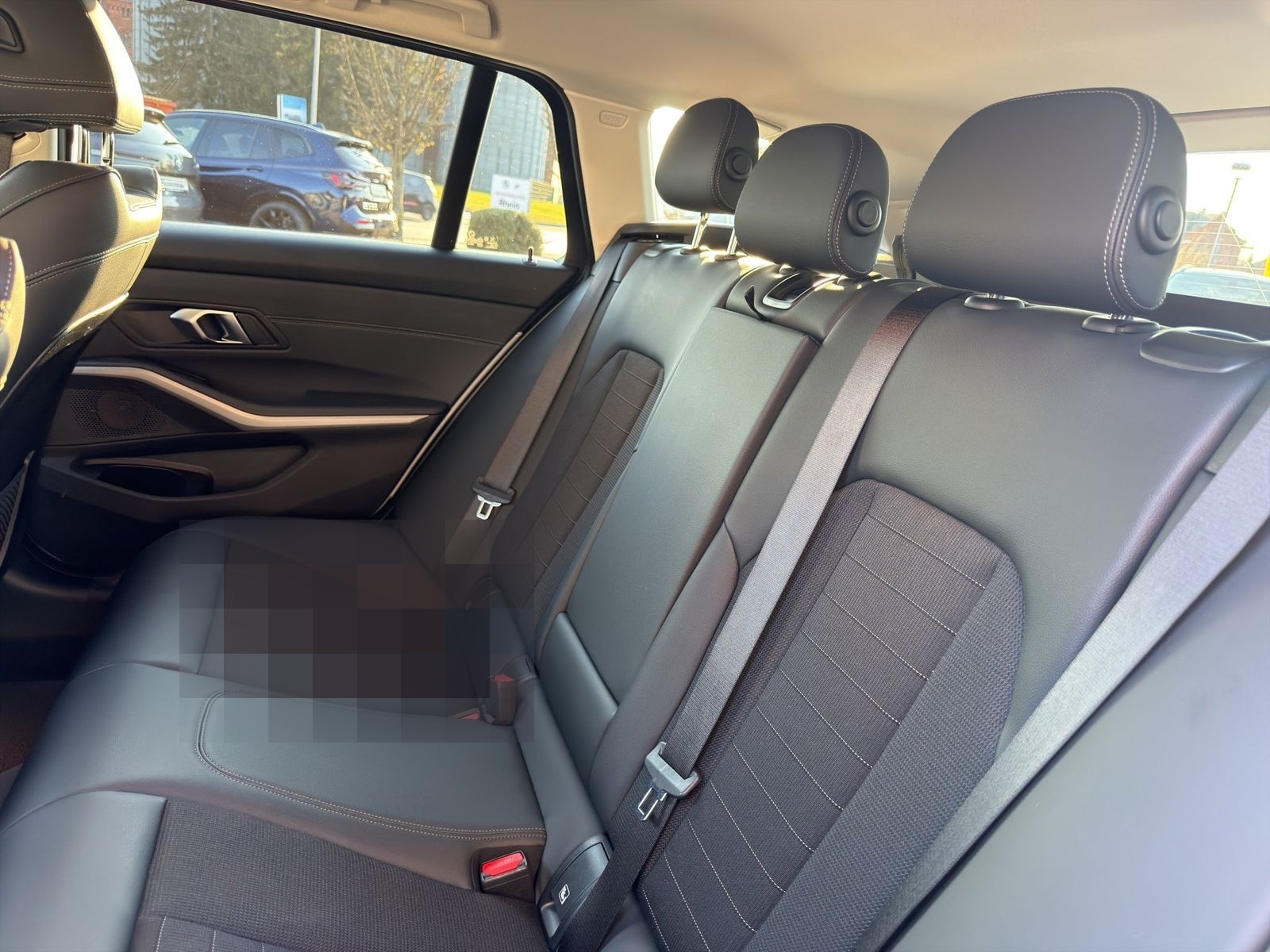 BMW 320d Touring Advantage Navi LED AHK Alarm Shz foto 14