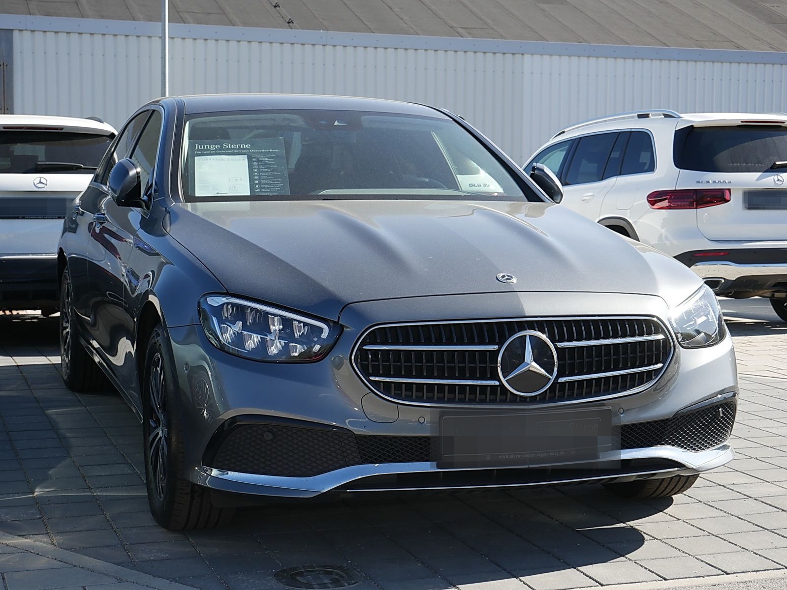 Mercedes-Benz E 220 d 4MATIC Limousine Avantgarde+KAMERA+SHZ++ foto 2