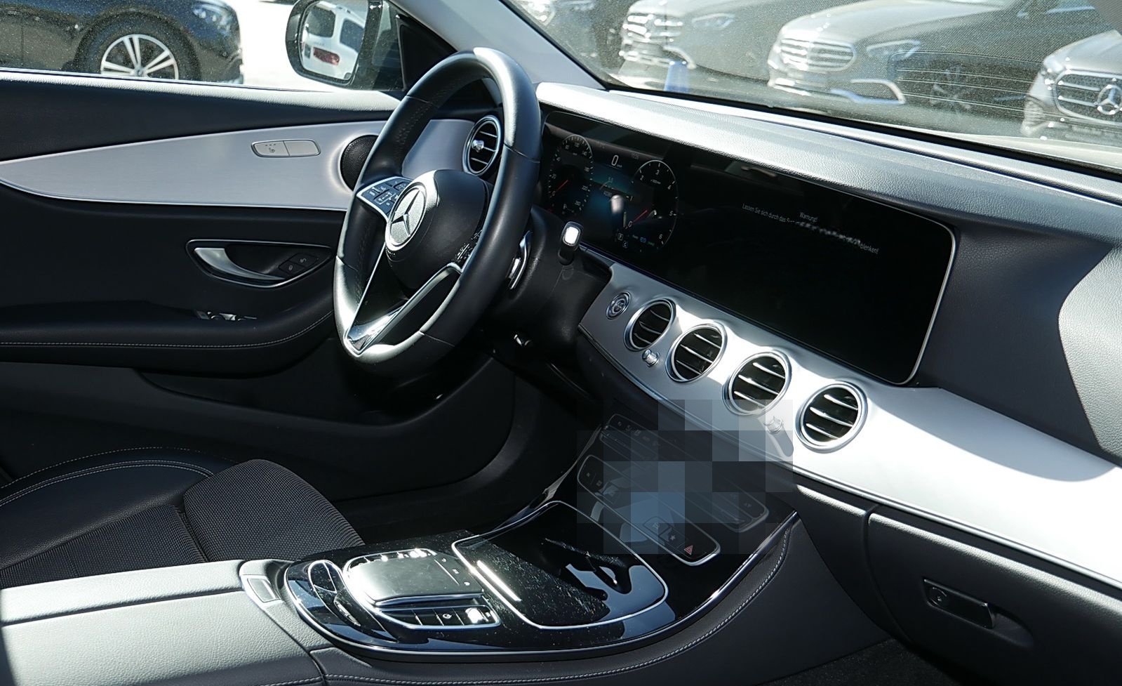 Mercedes-Benz E 220 d 4MATIC Limousine Avantgarde+KAMERA+SHZ++ foto 5