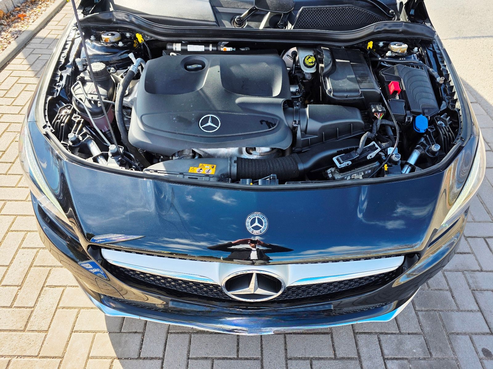 Mercedes-Benz CLA 200 Shooting Brake Sportsitze LED AMG Leder foto 17