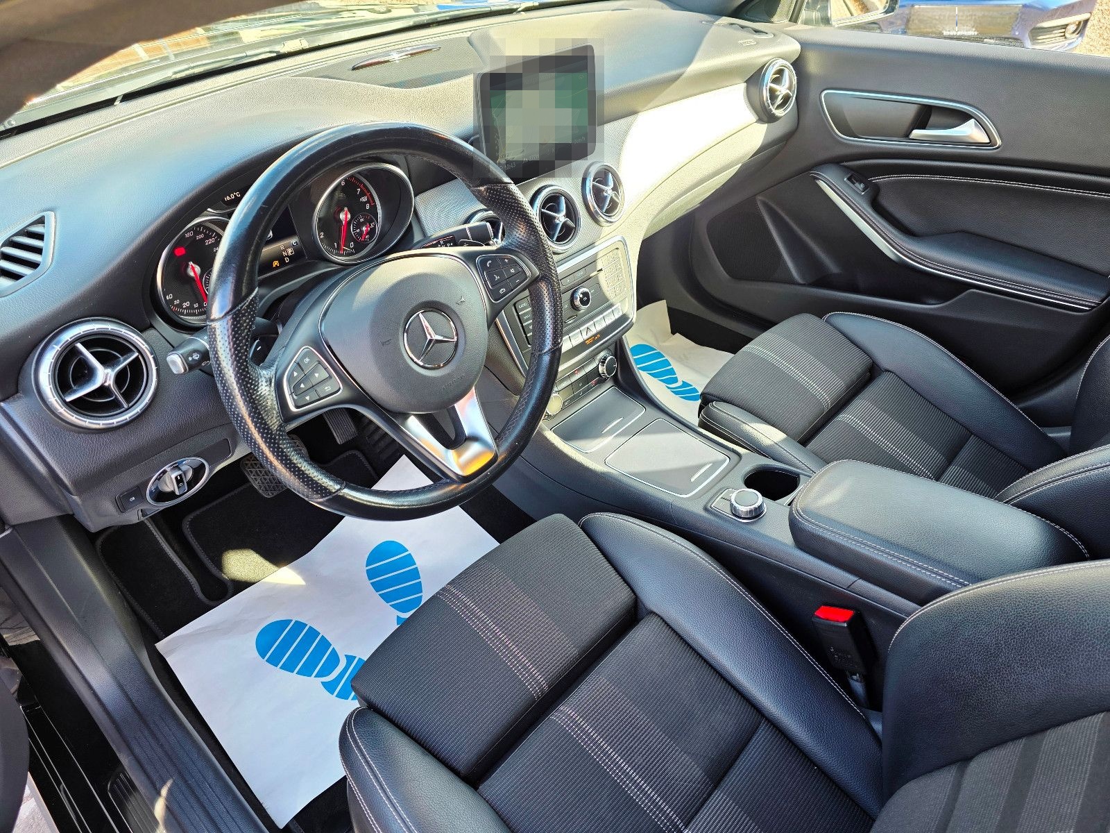 Mercedes-Benz CLA 200 Shooting Brake Sportsitze LED AMG Leder foto 10