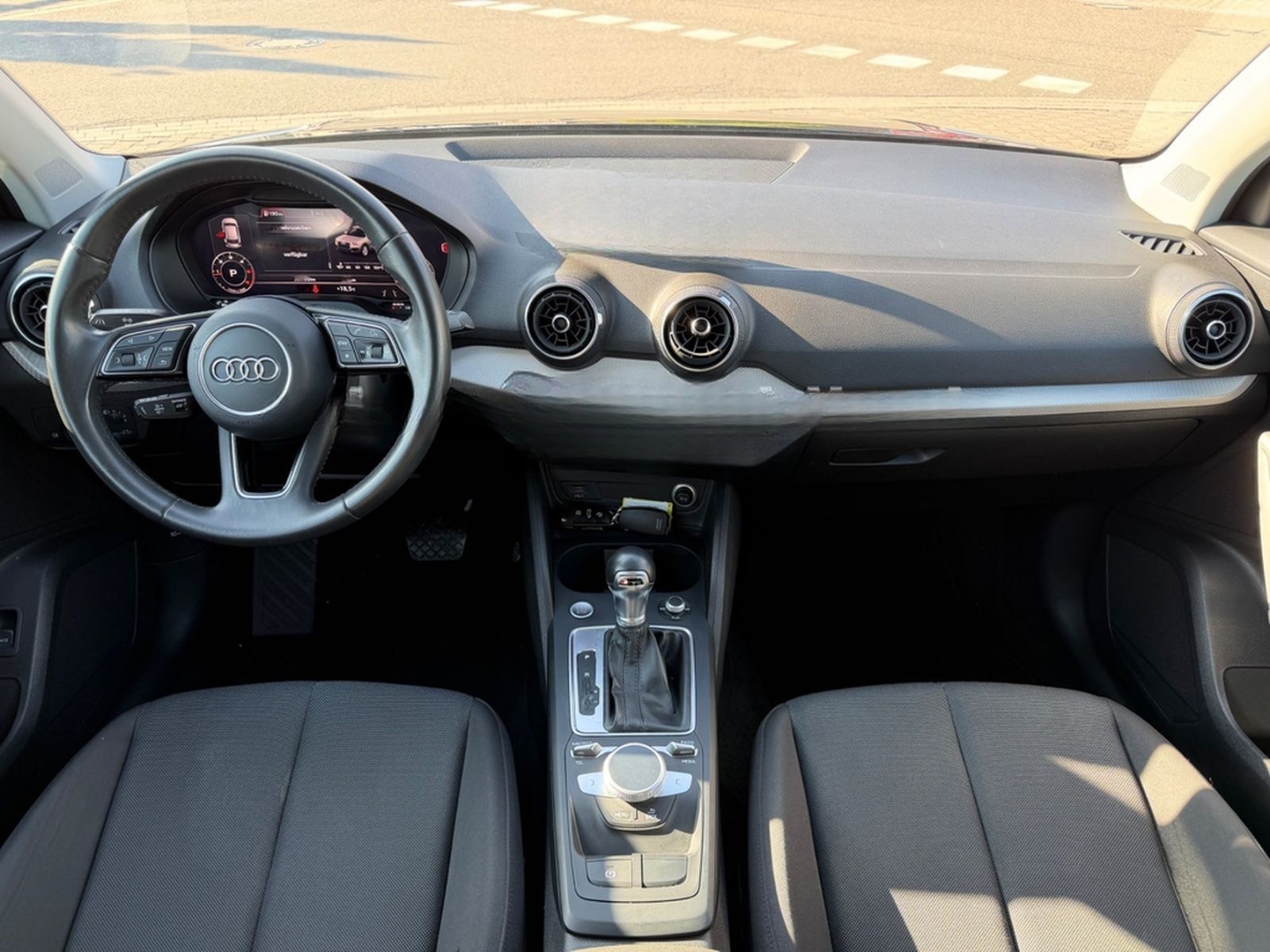 Audi Q2 35 TDI AUTOMATIK/Navi/Virtual/ACC/RFK/SHZ/AHK foto 20