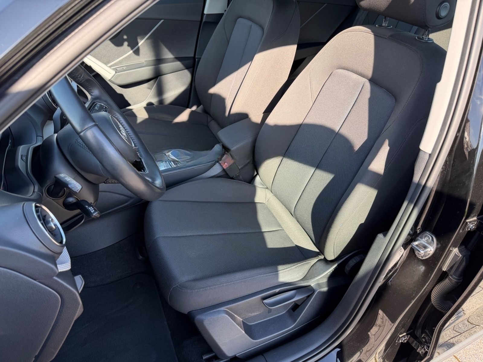 Audi Q2 35 TDI AUTOMATIK/Navi/Virtual/ACC/RFK/SHZ/AHK foto 34