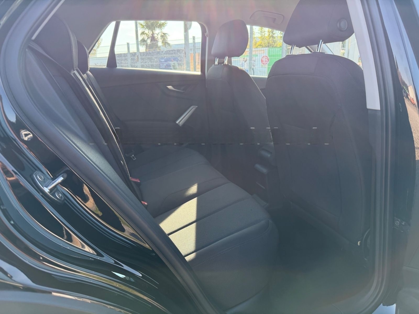 Audi Q2 35 TDI AUTOMATIK/Navi/Virtual/ACC/RFK/SHZ/AHK foto 41