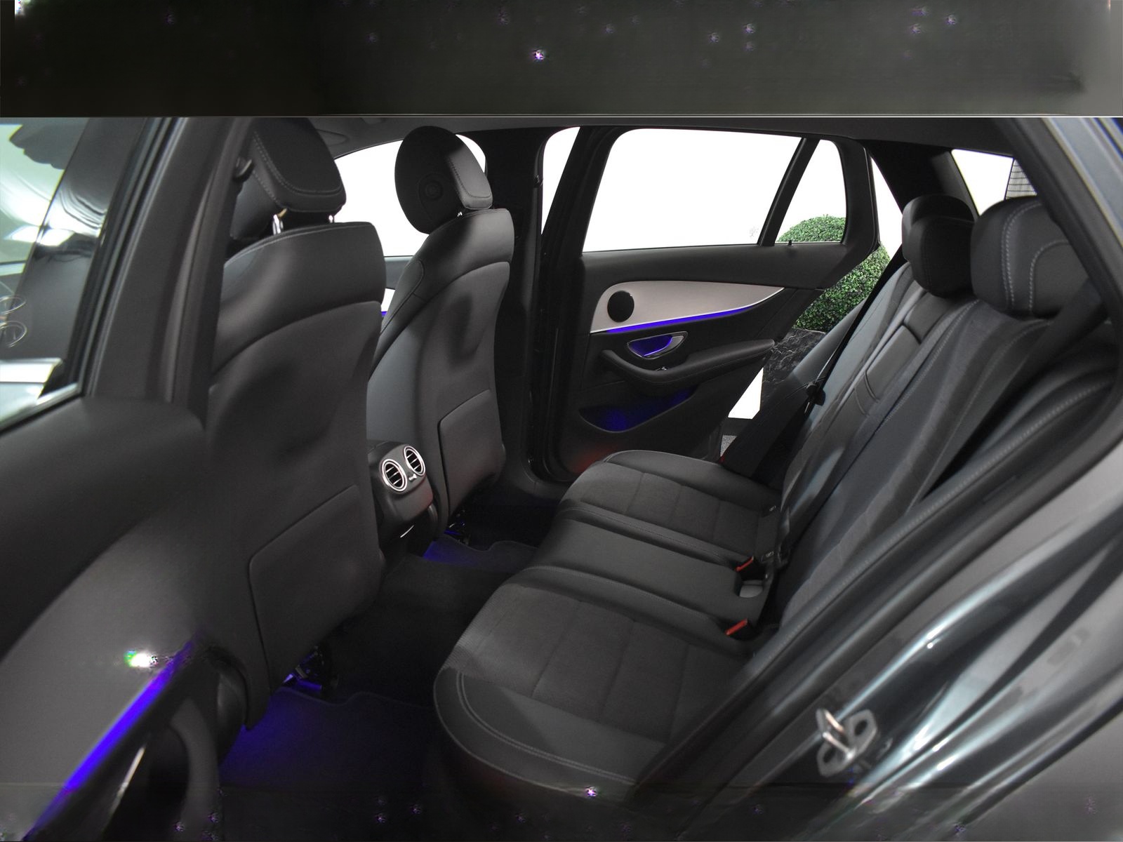 Mercedes-Benz E 300 de T 4MATIC Avantgarde *Distro+*AHK*360°* foto 15