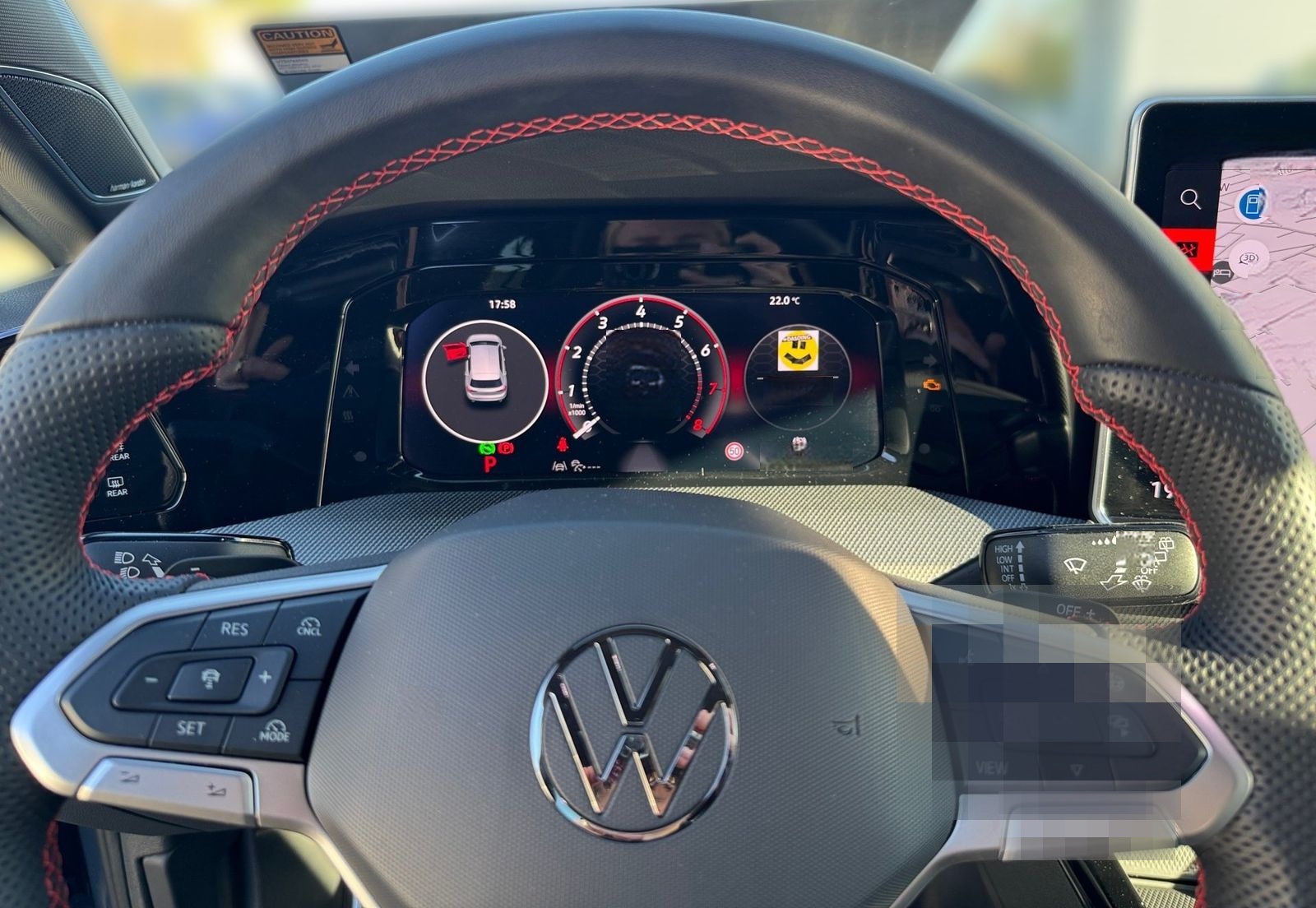 Volkswagen Golf VIII 2.0 TSI GTI Clubsport DSG KEYLESS PANO foto 11