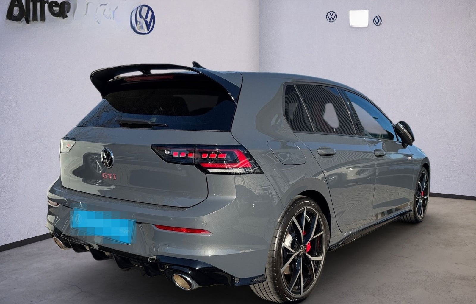 Volkswagen Golf VIII 2.0 TSI GTI Clubsport DSG KEYLESS PANO foto 4