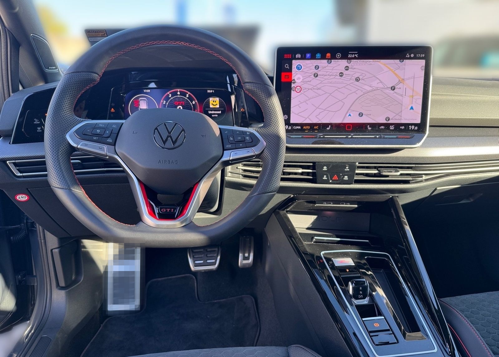 Volkswagen Golf VIII 2.0 TSI GTI Clubsport DSG KEYLESS PANO foto 10