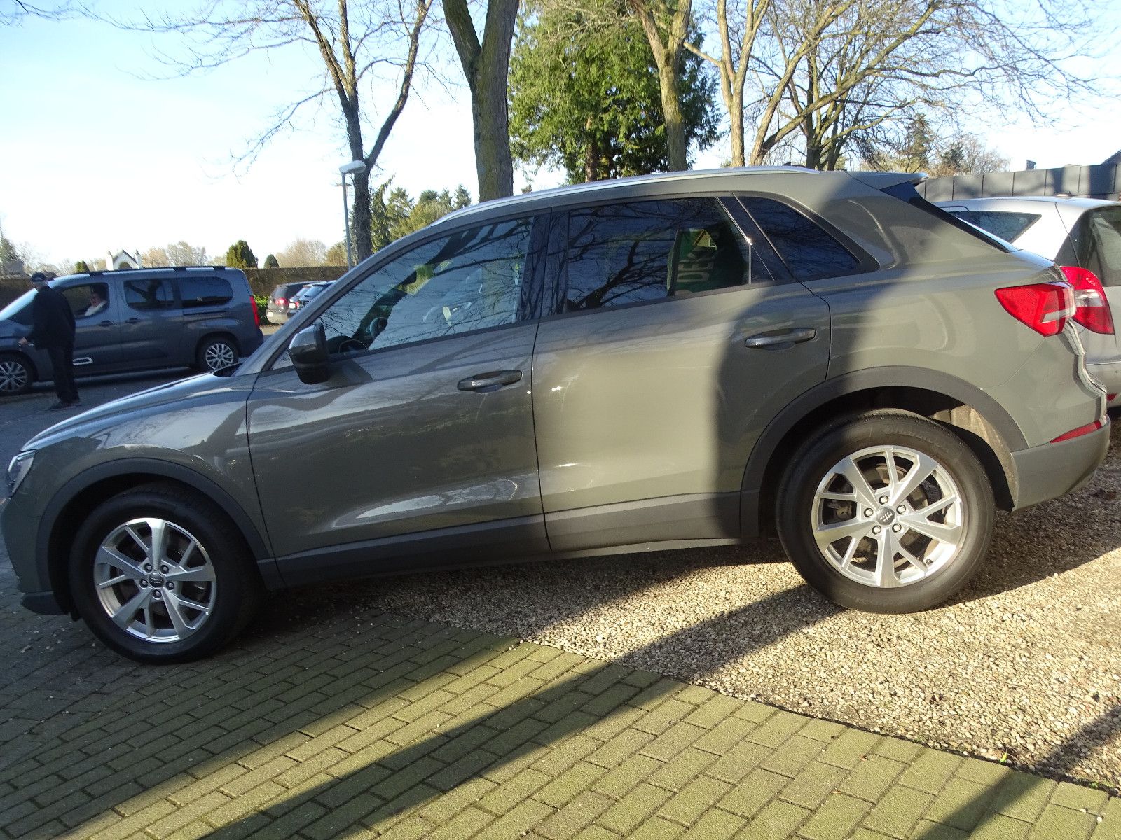 Audi Q3 40 TFSI quattro S-Line Paket LED AHK Navi PDC foto 13