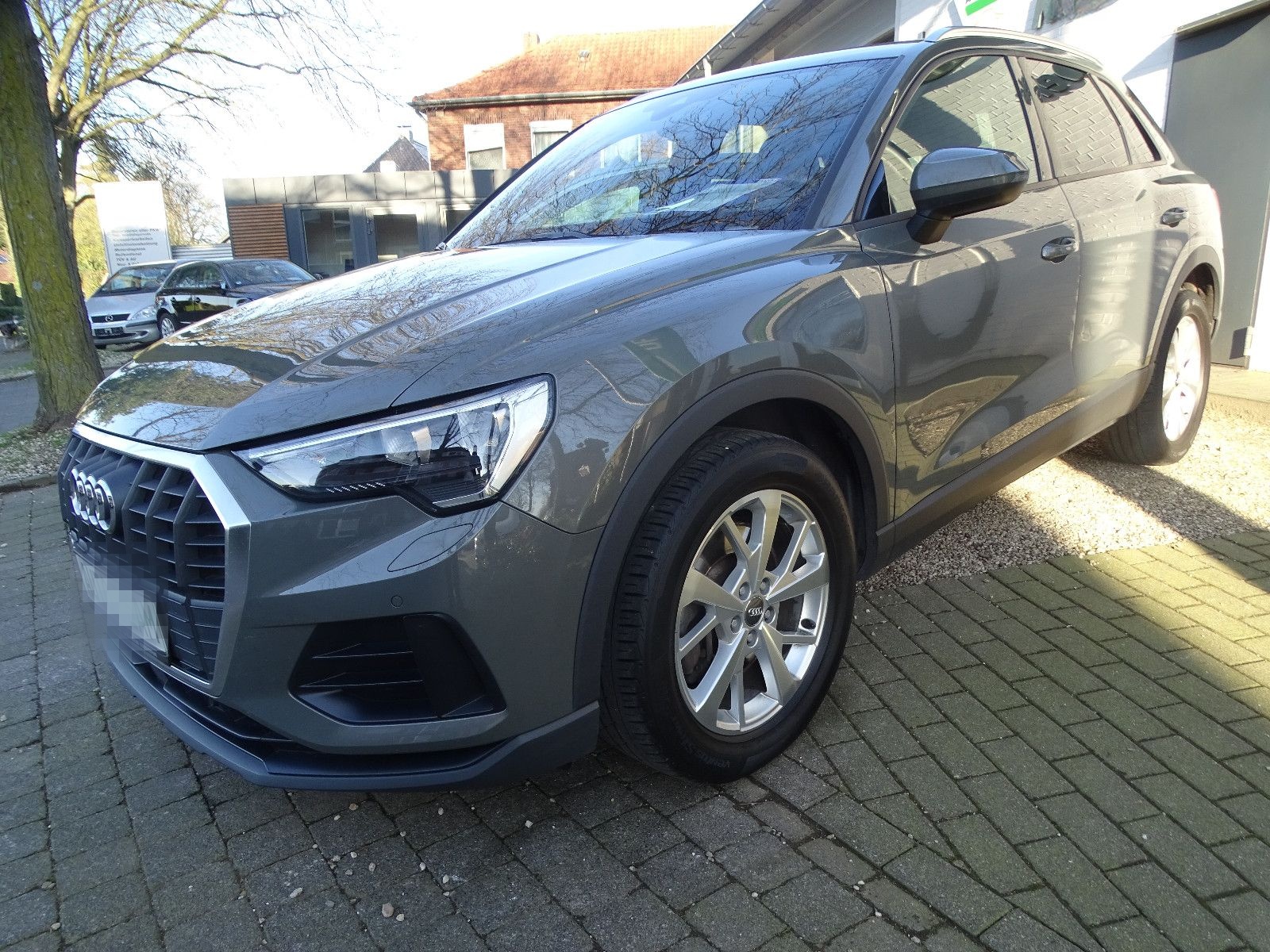 Audi Q3 40 TFSI quattro S-Line Paket LED AHK Navi PDC foto 14