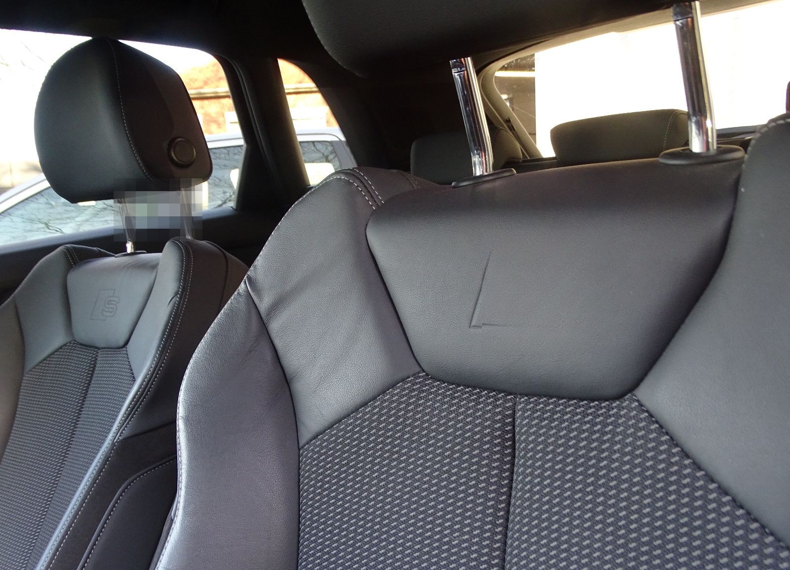 Audi Q3 40 TFSI quattro S-Line Paket LED AHK Navi PDC foto 23