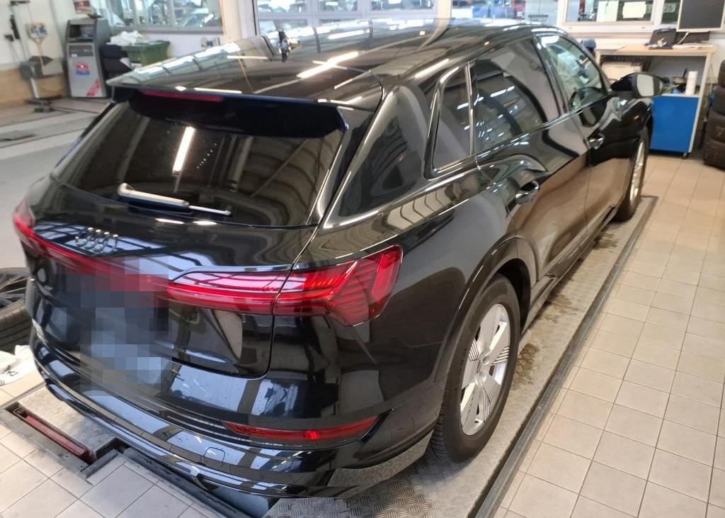 Audi E-TRON 55 2x S LINE BLACK EDITION 21Z./PANO/KAM. foto 10