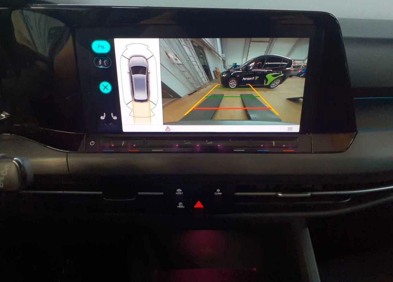 Volkswagen Golf Variant 2.0 TDI DSG Style Navi PANO foto 14