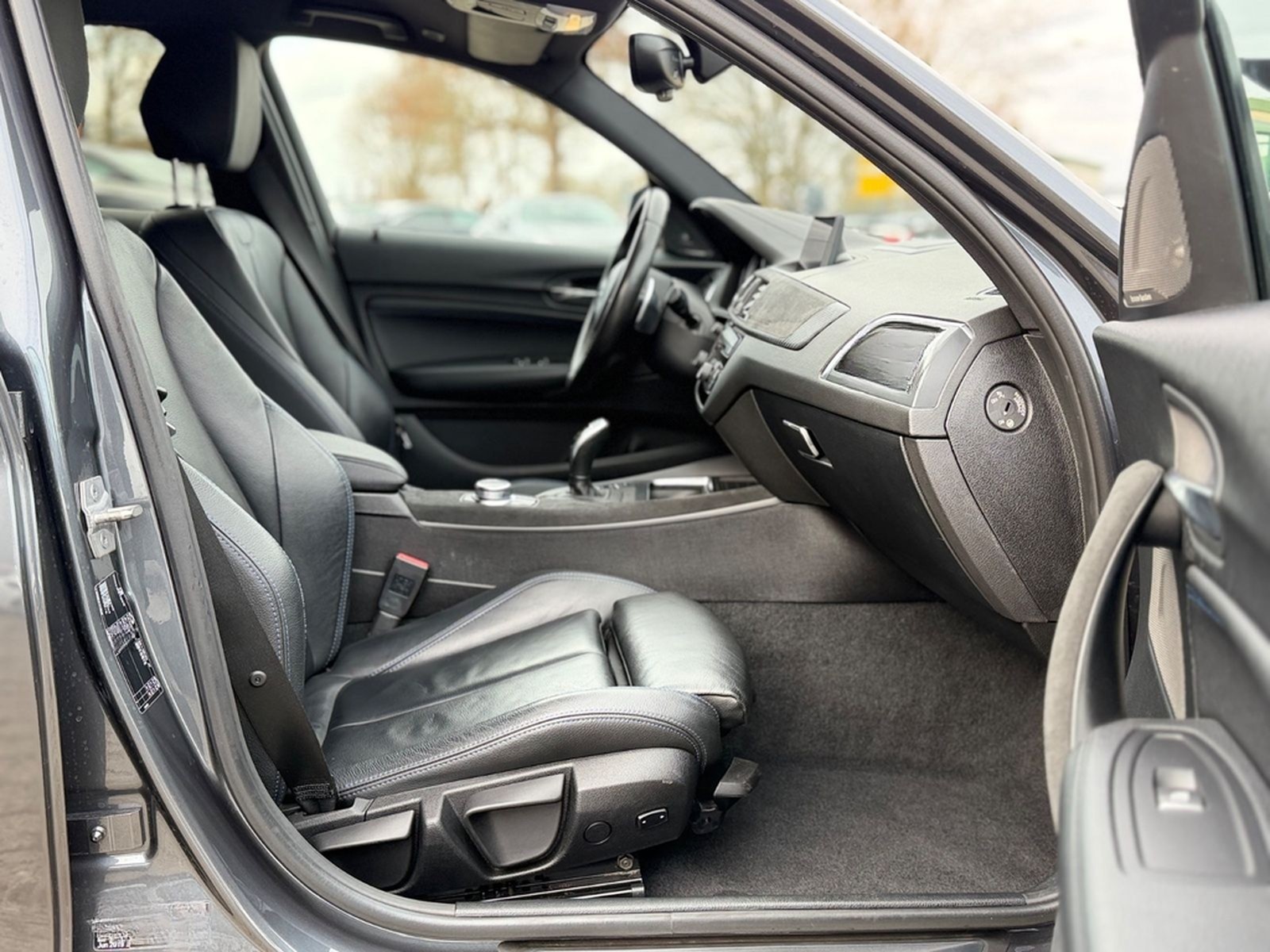 BMW M140i Performance /Lift/Led/Navi/Leder/H&K/19 Z foto 16