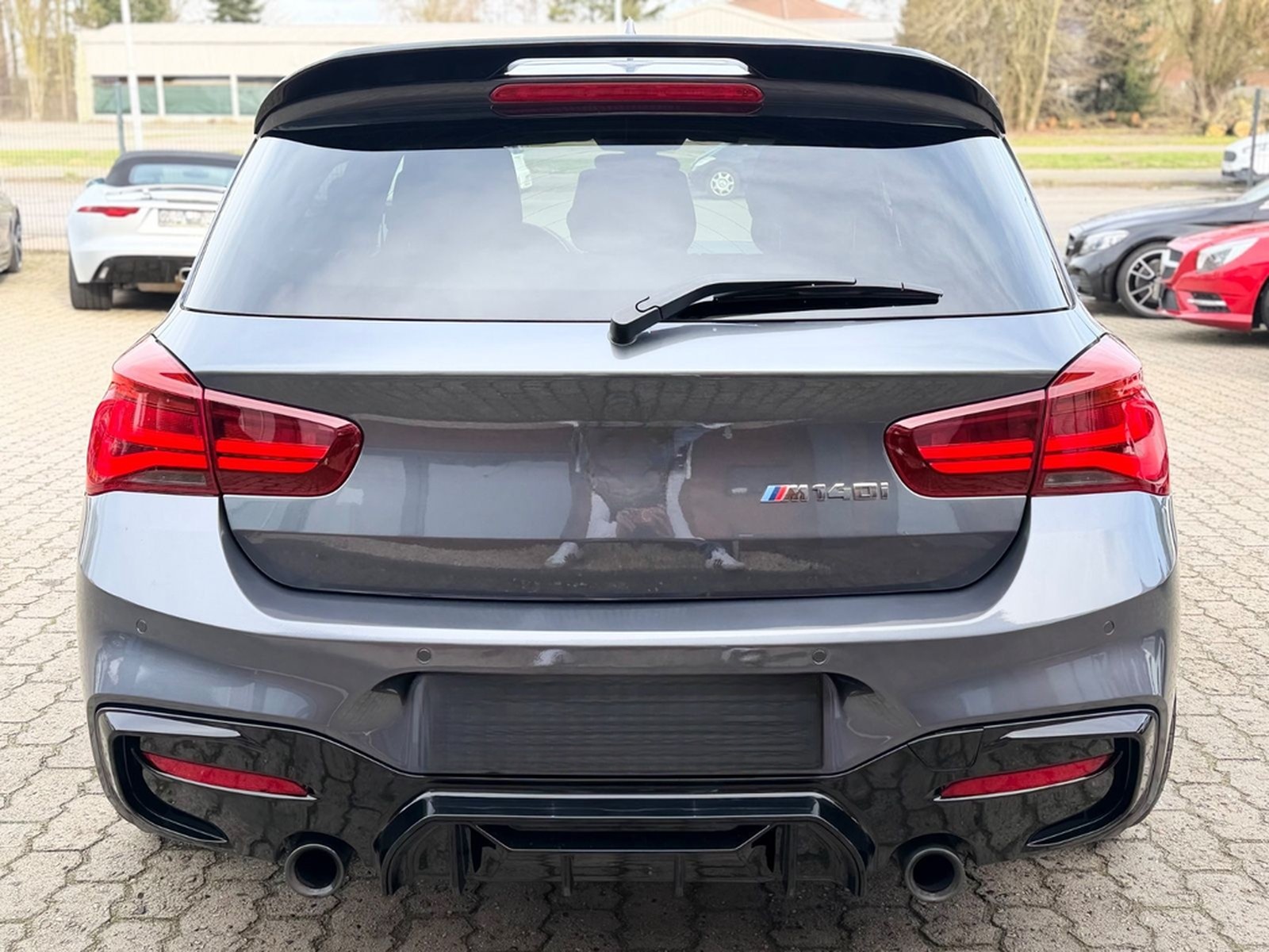 BMW M140i Performance /Lift/Led/Navi/Leder/H&K/19 Z foto 7