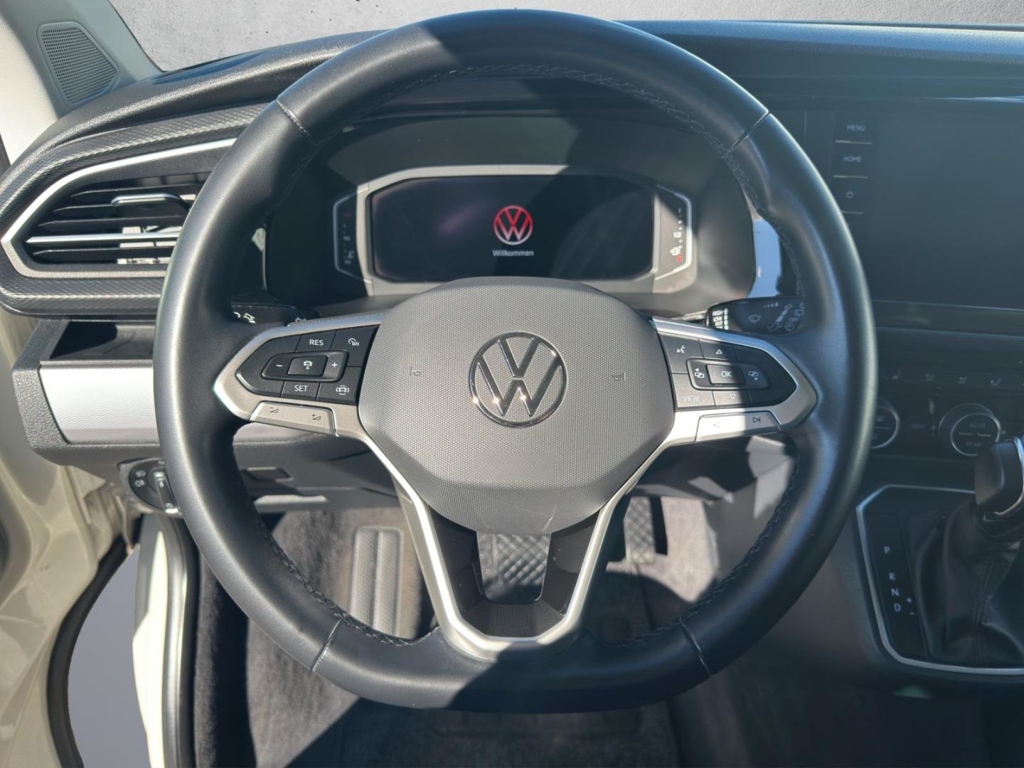 Volkswagen T6.1 Multivan 2.0 TDI DSG*Navi*LED*Leder foto 18