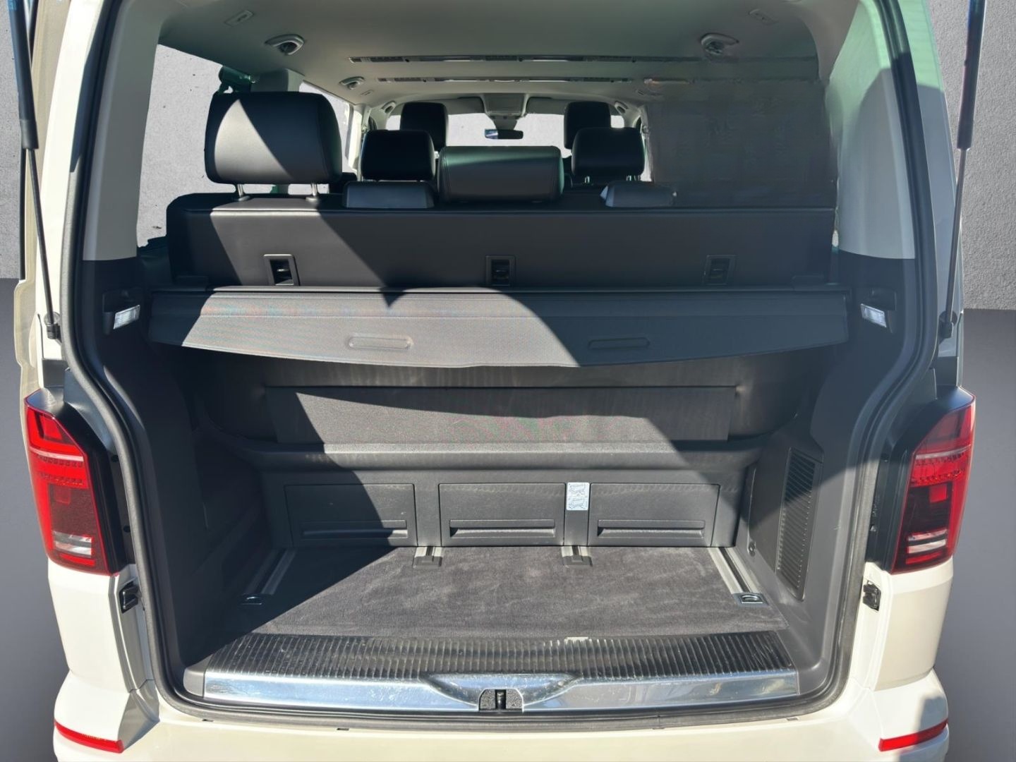 Volkswagen T6.1 Multivan 2.0 TDI DSG*Navi*LED*Leder foto 10