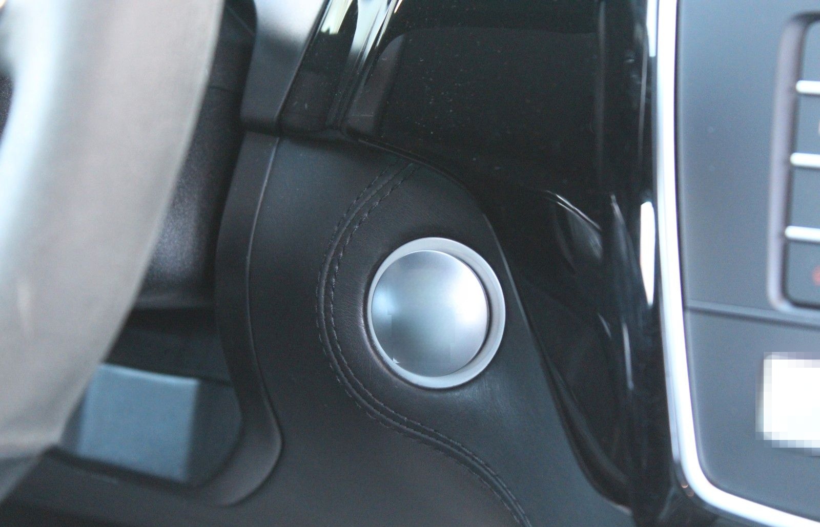 Mercedes-Benz GLE 63 AMG S  PERFORMANCE 4MATIC 350° KEYLES foto 23