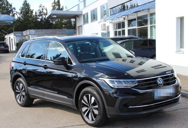 Volkswagen Tiguan 1.5 TSI Move KLIMA LED ALU foto 2
