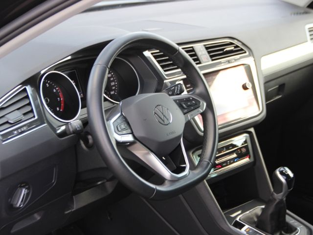 Volkswagen Tiguan 1.5 TSI Move KLIMA LED ALU foto 13