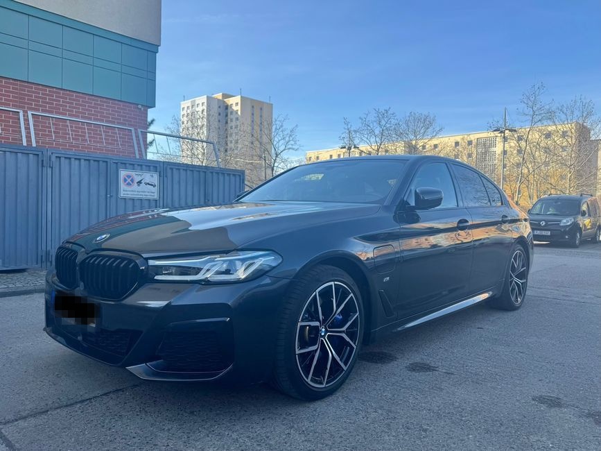 BMW 530 e M Sport Softclose Laser Harman Kardon foto 2