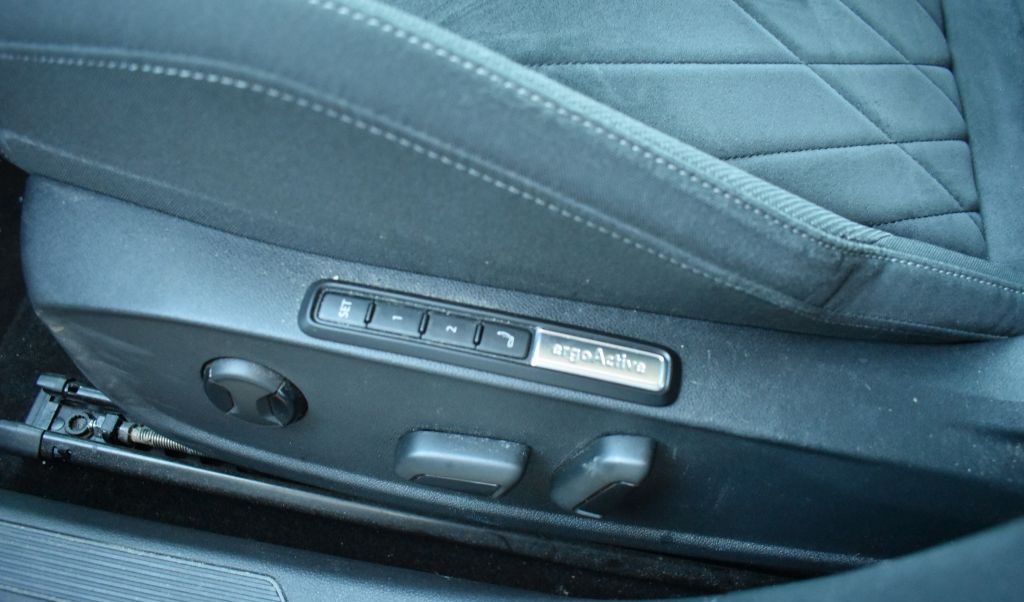 Volkswagen Golf Variant 2.0 TDI SCR Style DSG Navi Alu Klim foto 19