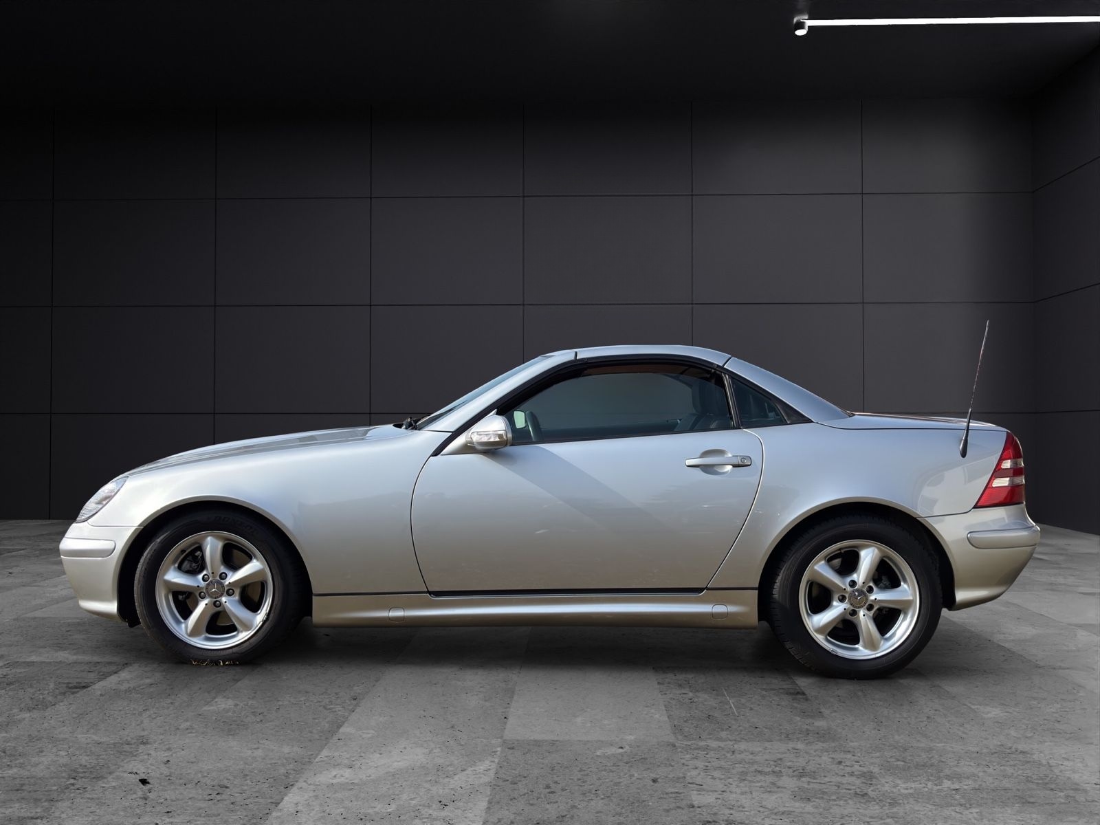 Mercedes-Benz SLK 320 / SHZ / LEDER / Xenon / Sammlerzustand foto 2