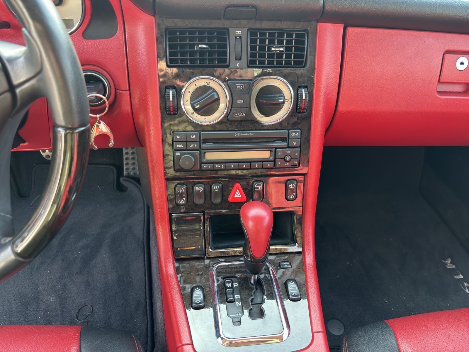 Mercedes-Benz SLK 320 / SHZ / LEDER / Xenon / Sammlerzustand foto 19