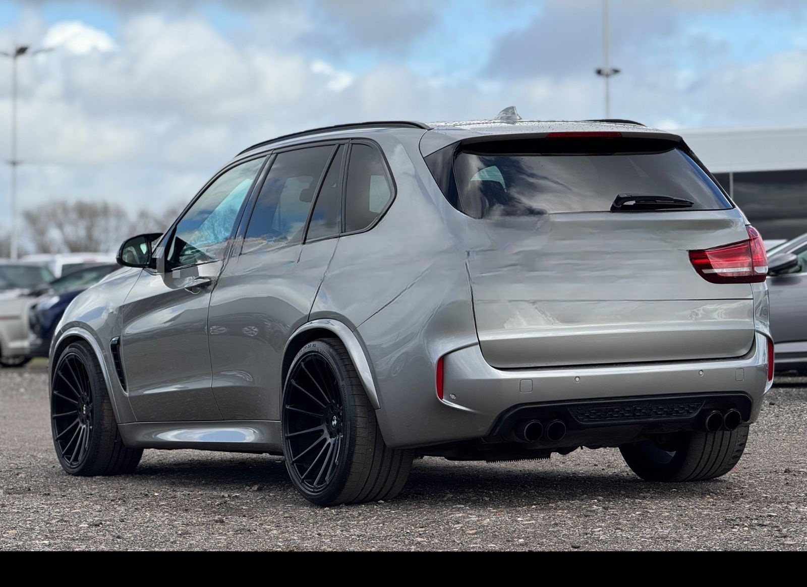 BMW X5M Pano LED B&O G-Power Akrapovic Hamann 22* foto 19