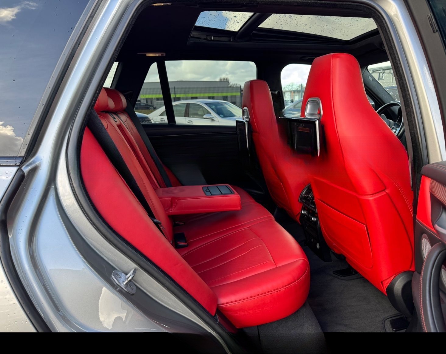 BMW X5M Pano LED B&O G-Power Akrapovic Hamann 22* foto 22