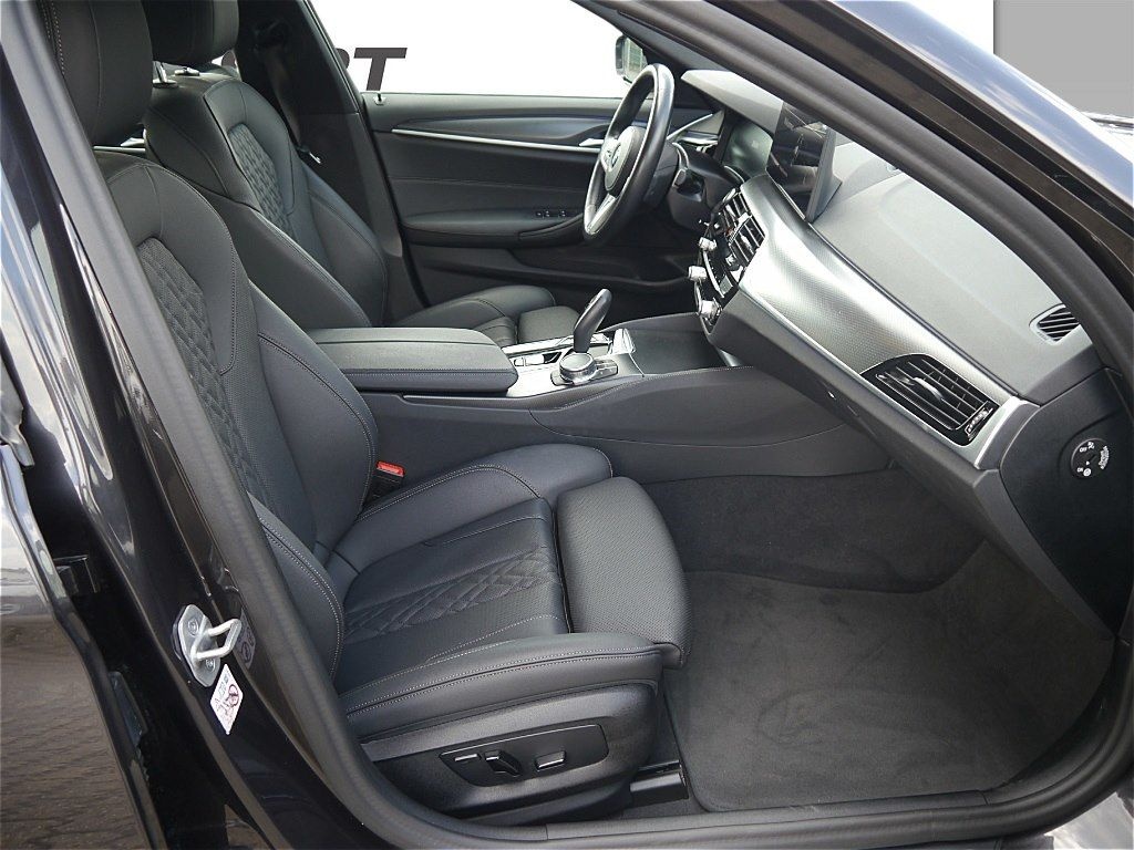 BMW 530d xDrive Lim. M Sport A. +AHK+RFK+DAB+HIFI+ foto 14