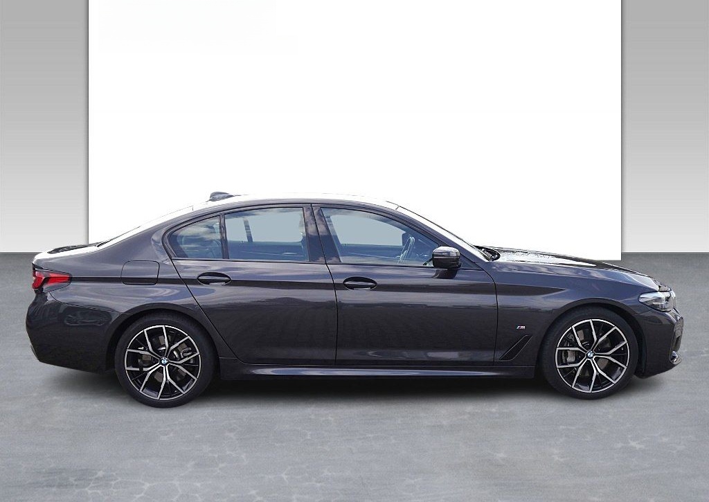 BMW 530d xDrive Lim. M Sport A. +AHK+RFK+DAB+HIFI+ foto 3