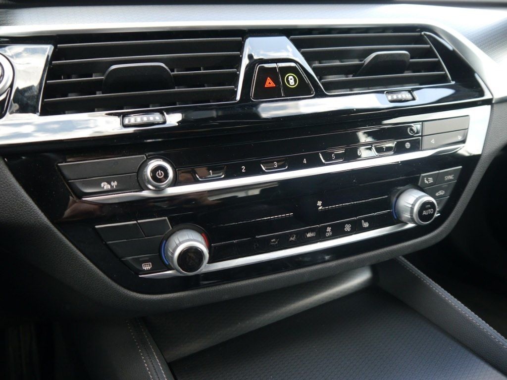 BMW 530d xDrive Lim. M Sport A. +AHK+RFK+DAB+HIFI+ foto 20