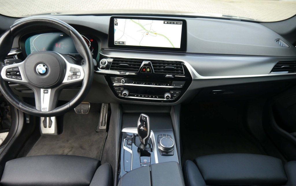 BMW 530d xDrive Lim. M Sport A. +AHK+RFK+DAB+HIFI+ foto 4