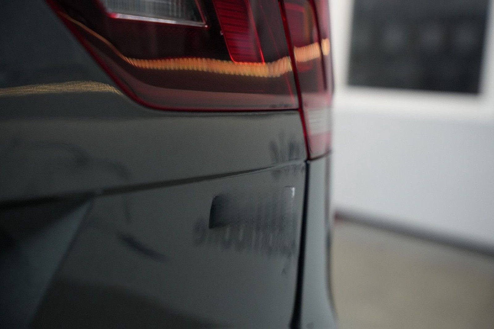 Volkswagen Tiguan 4Motion CARPLAY-NAVI*AHK*STANDHEIZUNG* foto 6
