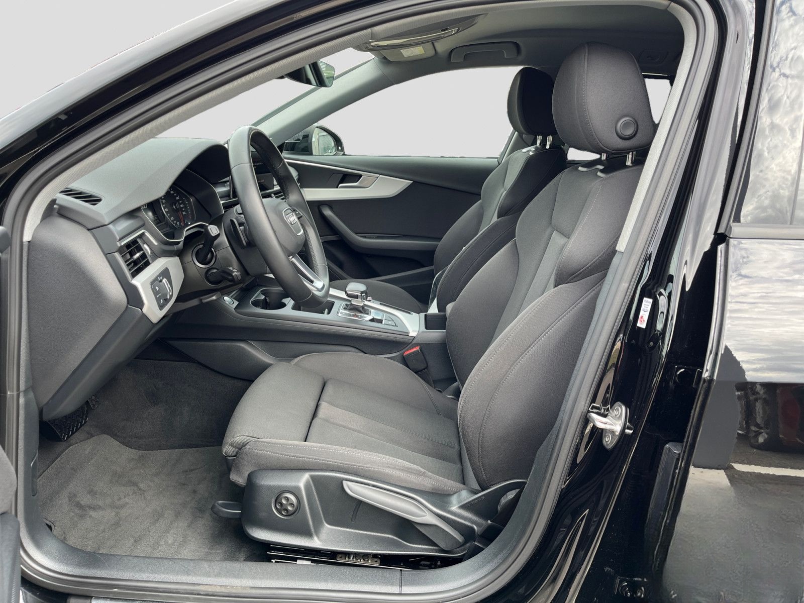 Audi A4 Avant advanced 40TDI quattro S-trc CAM AHK LE foto 10