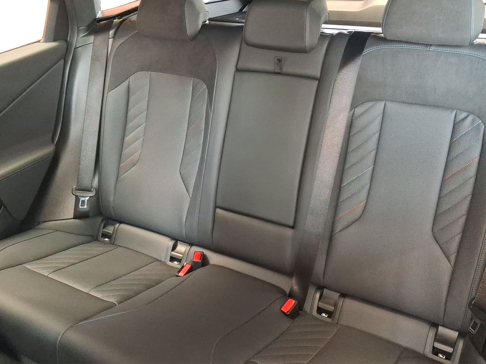 BMW X3 20 xDrive M Sportpaket DrivAs/ParkAs+ AHK SHZ foto 8