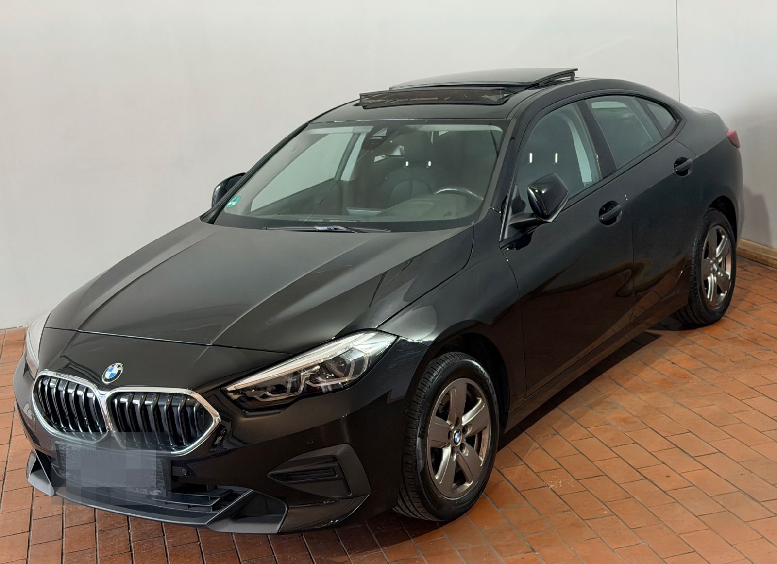 BMW 218 Head-Up Panorama Apple/Androi Keyless Kamera foto 3