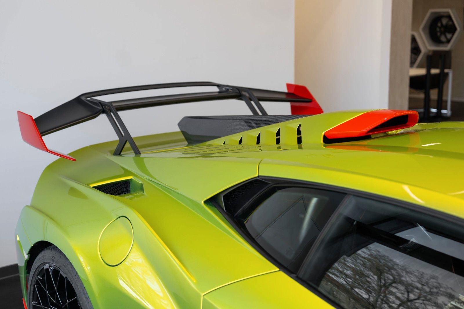Lamborghini Huracán STO foto 11