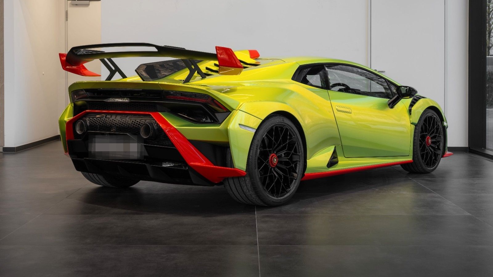 Lamborghini Huracán STO foto 3