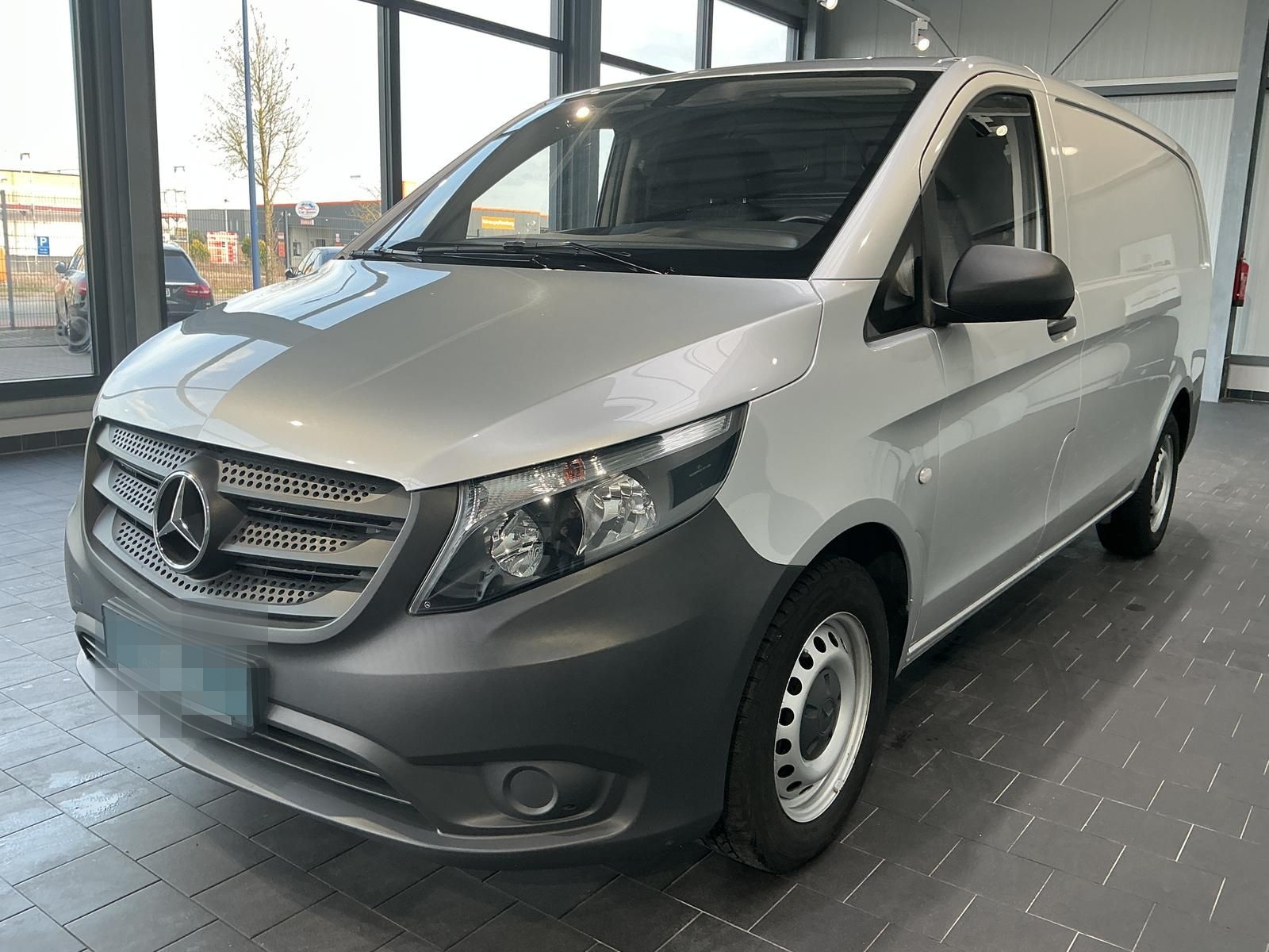 Mercedes-Benz Vito 110+Regalausbau+Standheizung+Scheckheft foto 5