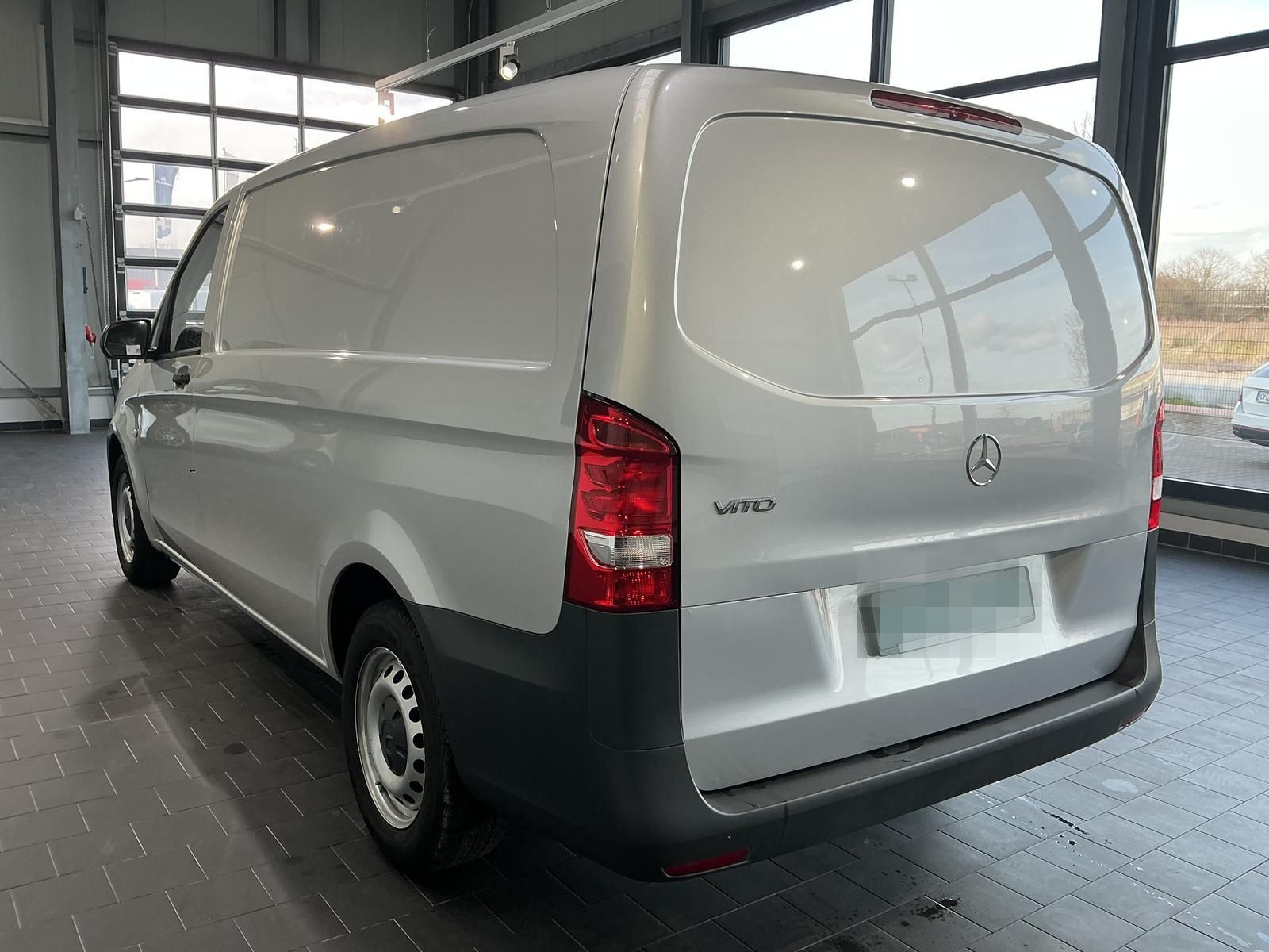 Mercedes-Benz Vito 110+Regalausbau+Standheizung+Scheckheft foto 6