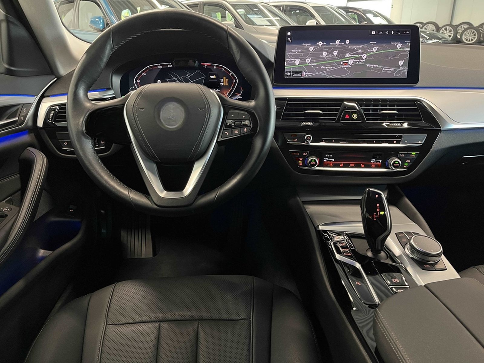 BMW 520i Touring ACC RFK NAVI LED PDC V+H DAB LM foto 7