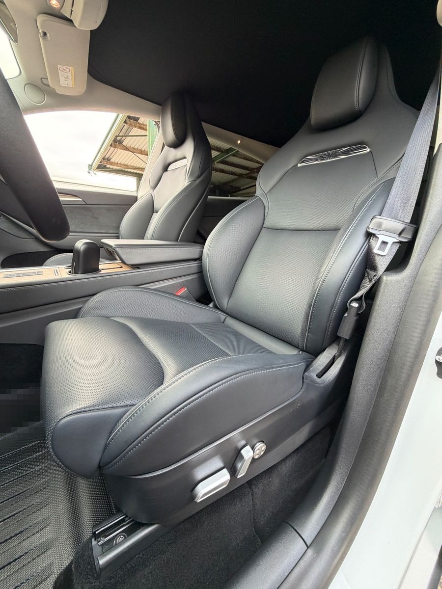 Tesla Model Y Long Range Dual AWD foto 7
